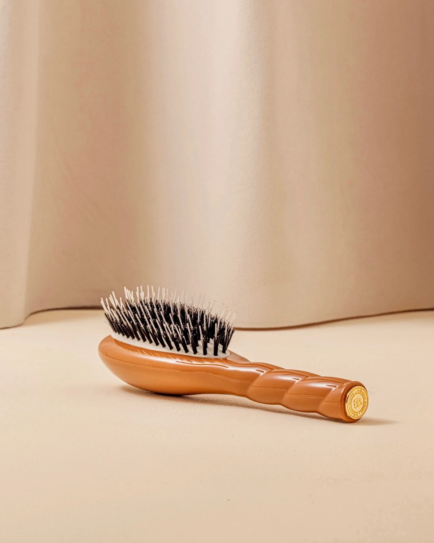 N.02 La Petite Brosse Démêlante & Soin l'Indispensable Terracotta - Image 5