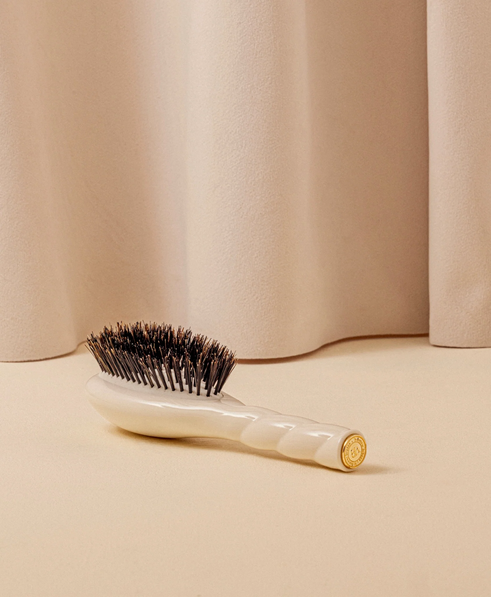 N.01 La Petite Brosse Brillance & Soin l’Universelle Blanc Crème - Image 5