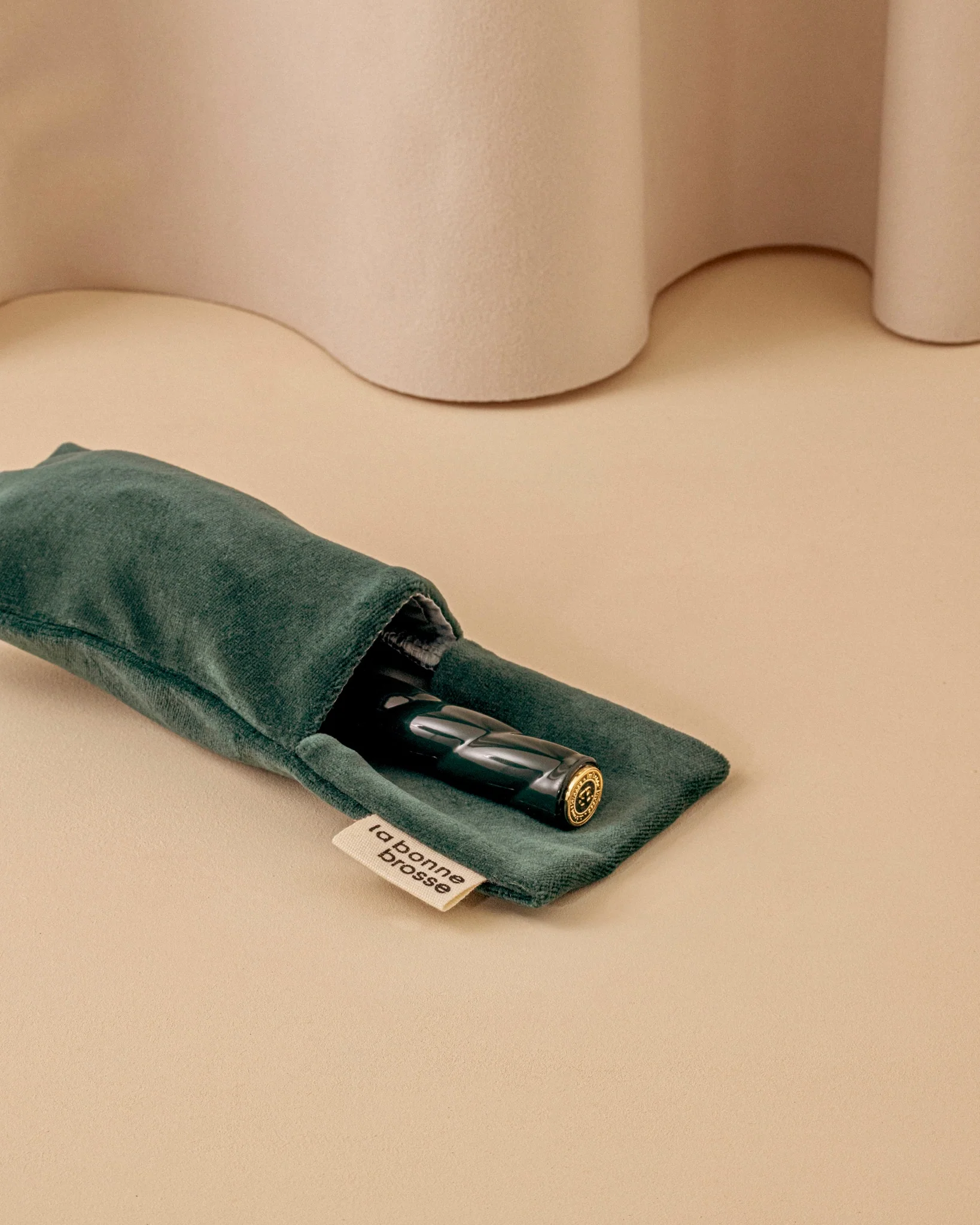 N.03 La Petite Brosse Cuir Chevelu Sensible l'Indispensable Douceur Vert Emeraude - Image 6
